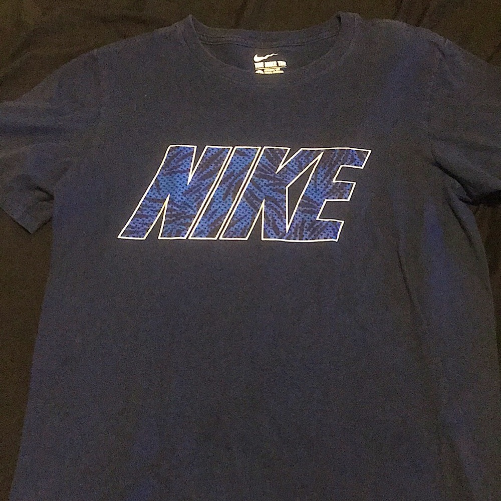 Nike t-shirt